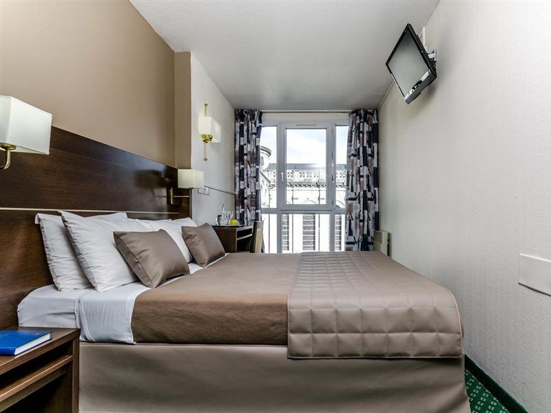 Hotel Croix Des Bretons - Pyrénées